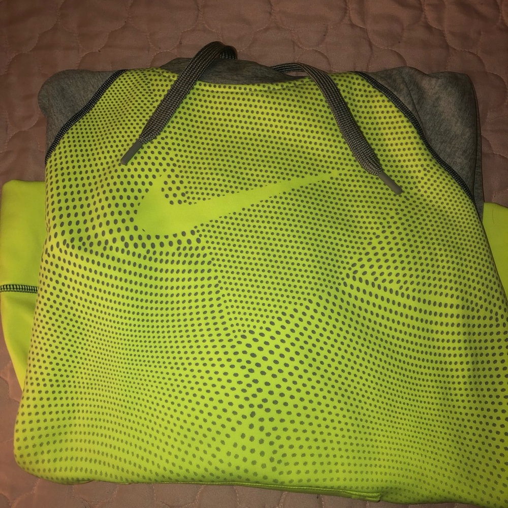 thrifted nike hoodie:)